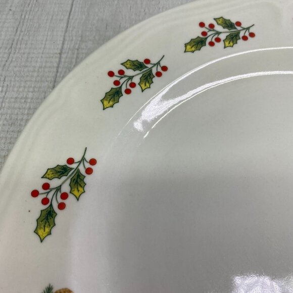 70s Gibson WINTER BIRDS Red Cardinal Holly Oven Safe Ceramic Dinner Plates Set 4 - Picture 14 of 16